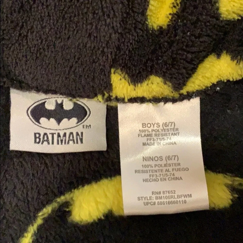 DC Comics Batman Bathrobe. Kids Size‎ 6-7